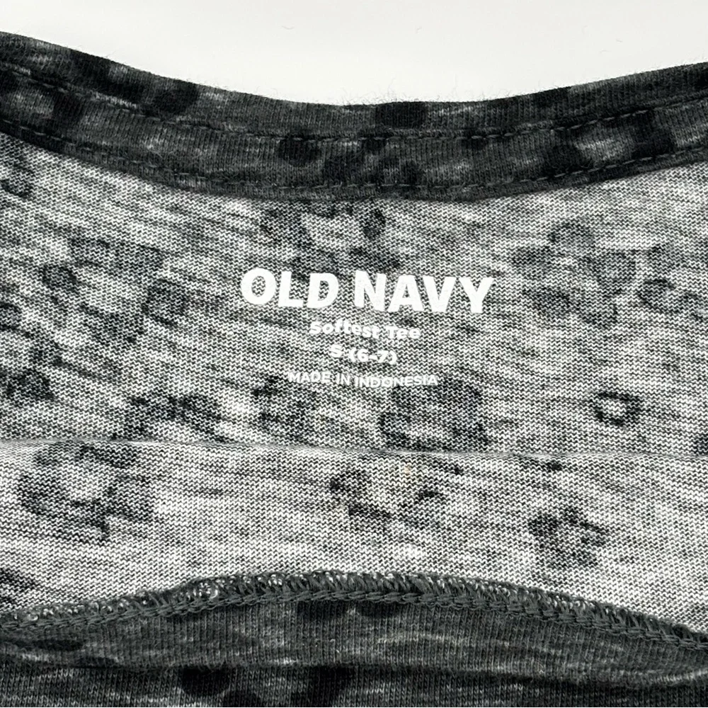 EUC Old Navy Girls Flower Tee